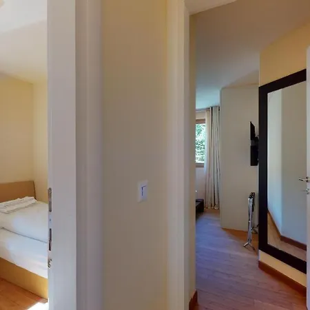 Chesa Seraina Abitaziun Seraina 7 - Chamois アパート *