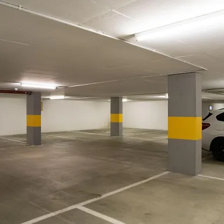 Chesa Seraina Abitaziun Seraina 7 - Chamois アパート Madulain